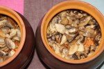 Cвинина с грибами в горшочках